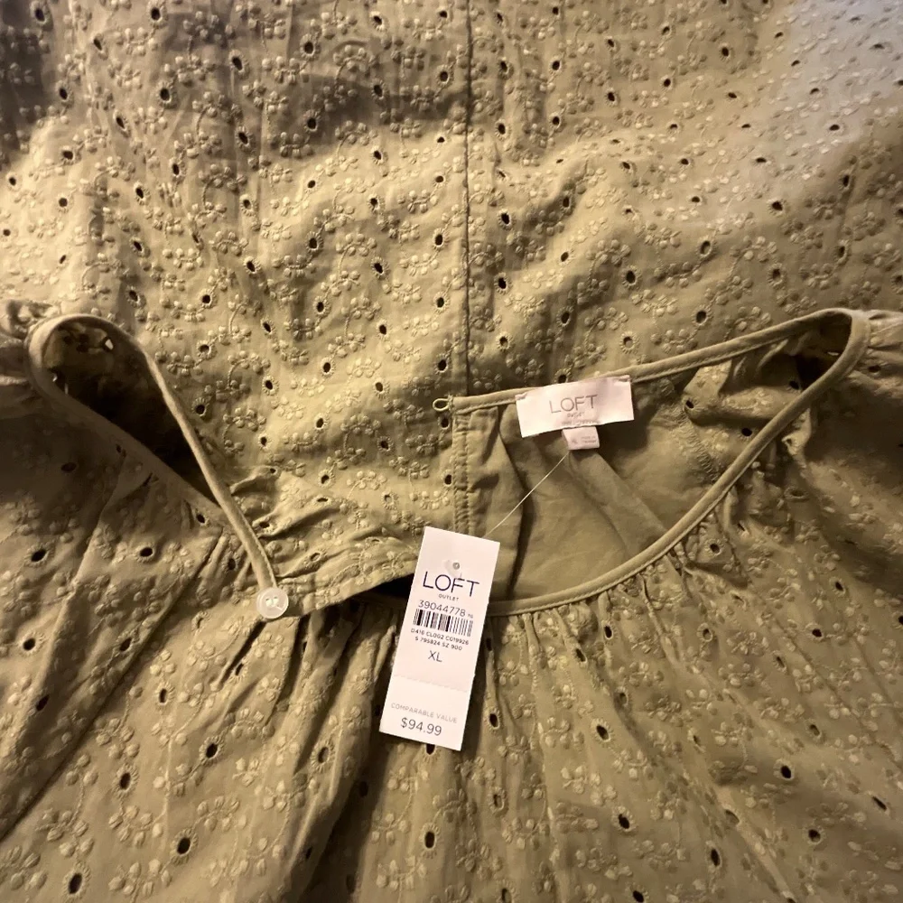 NWT Loft Outlet by Ann Taylor Dress XL Sage Green Eyelet - Picture 2 of 5